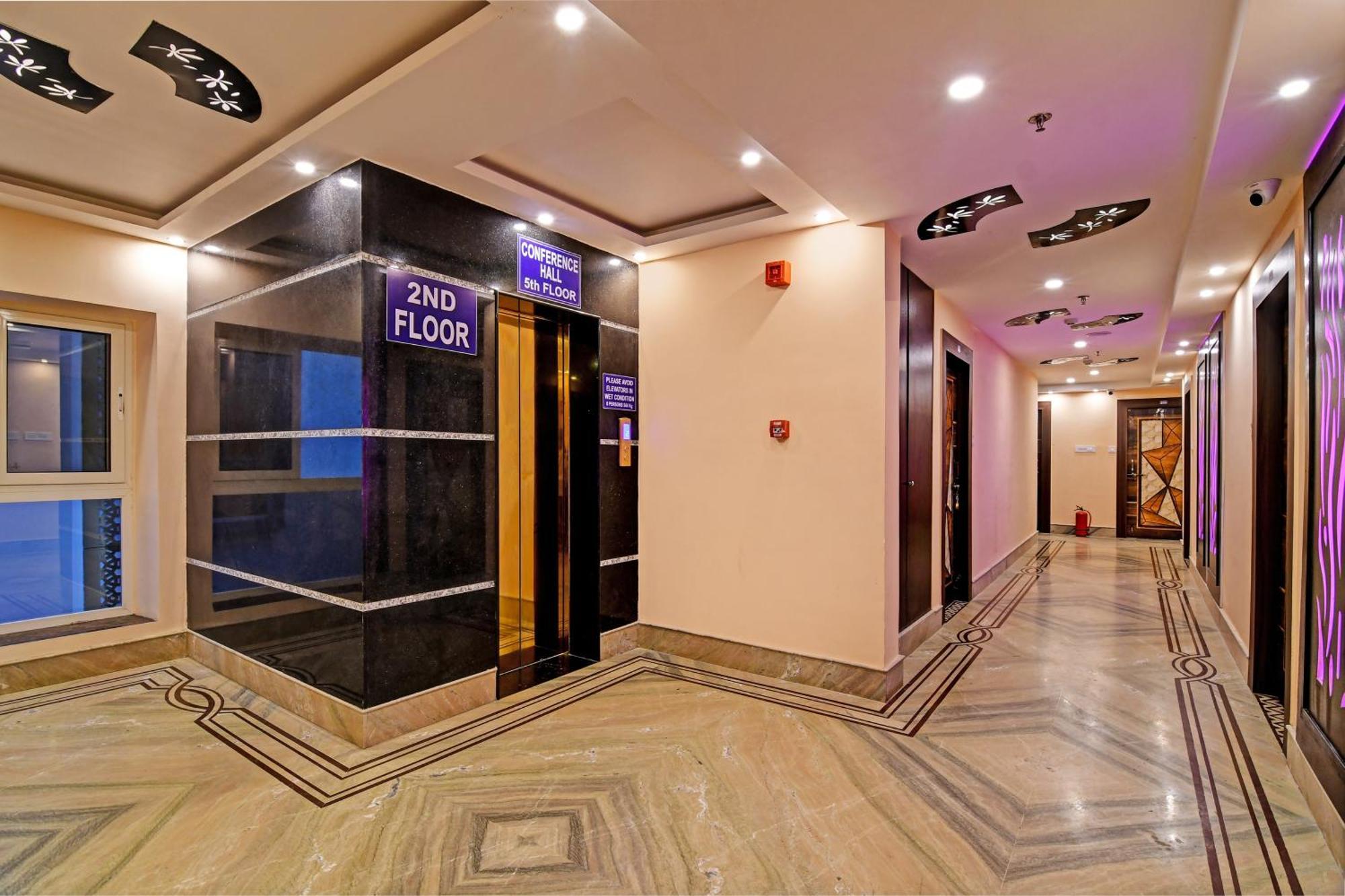 Townhouse The Grand Touch & The Royal Touch Hotel Digha  Exterior foto