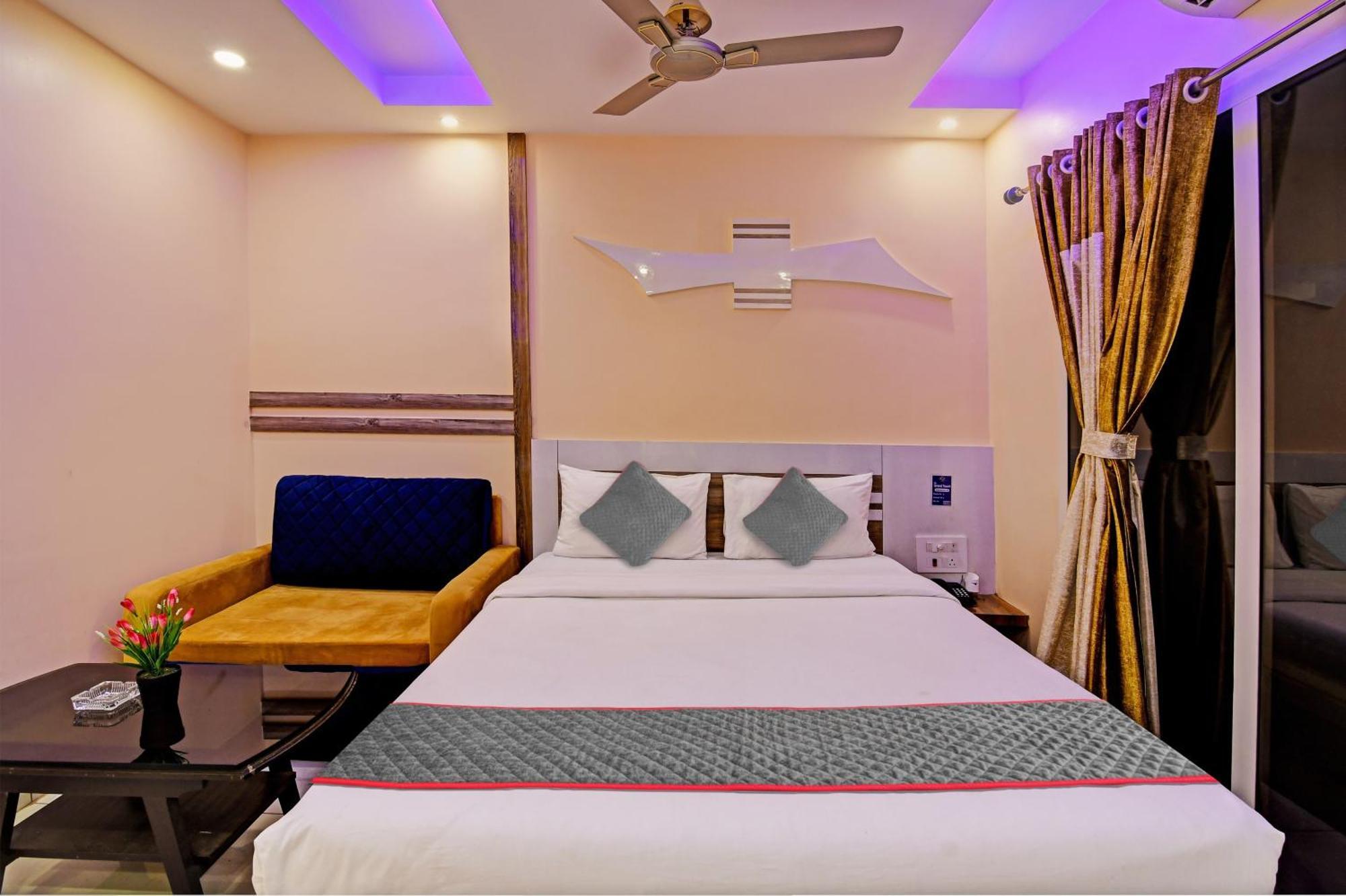 Townhouse The Grand Touch & The Royal Touch Hotel Digha  Exterior foto