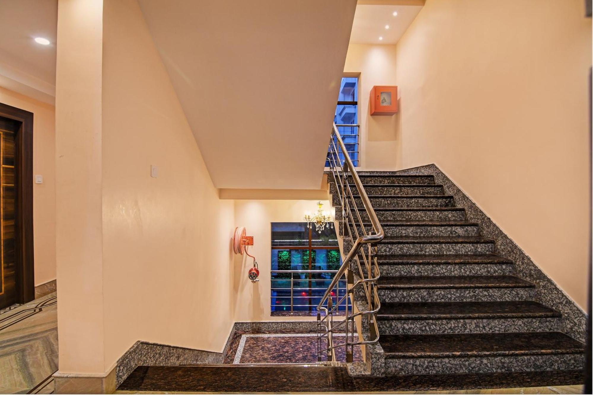 Townhouse The Grand Touch & The Royal Touch Hotel Digha  Exterior foto