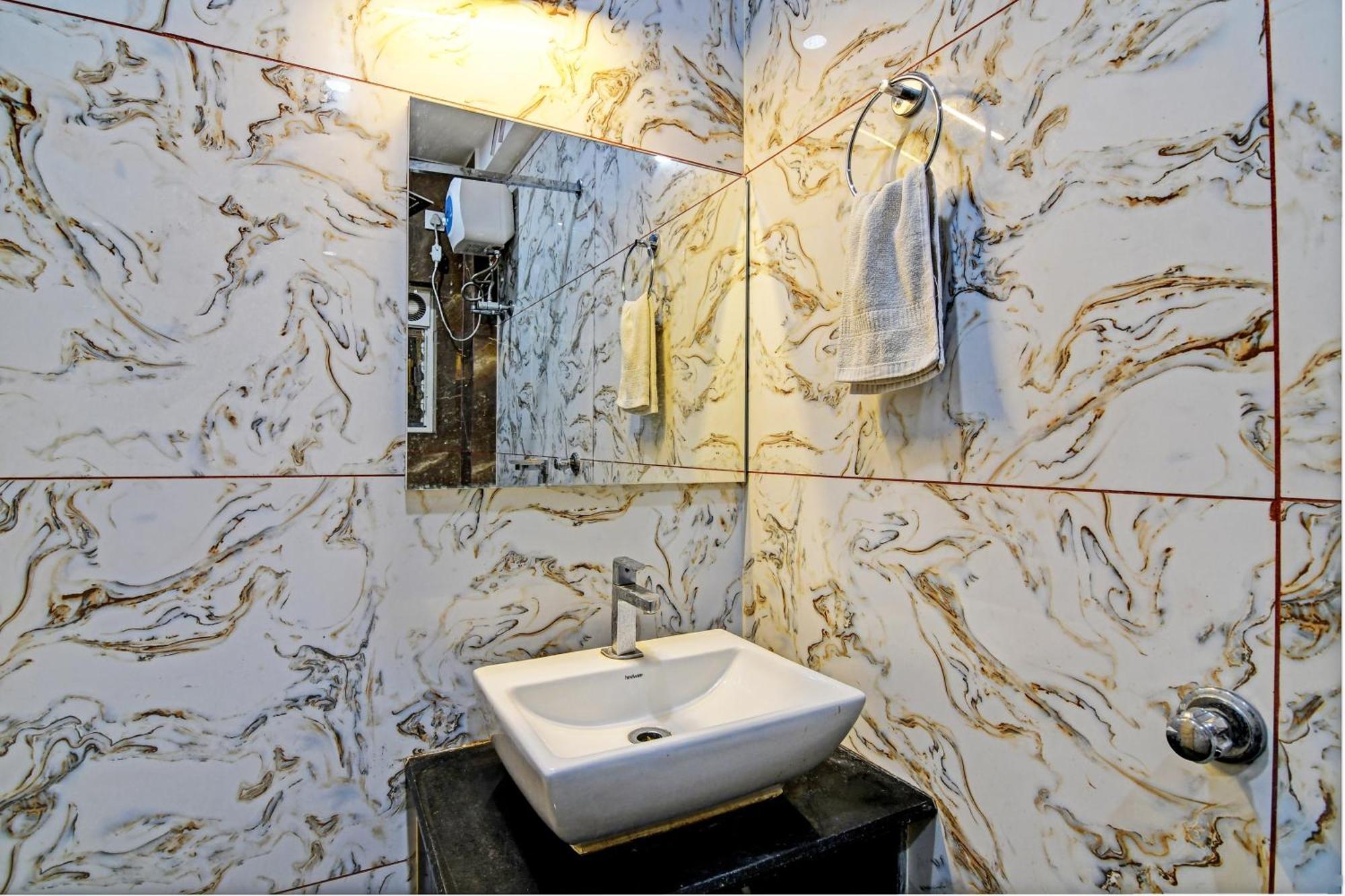 Townhouse The Grand Touch & The Royal Touch Hotel Digha  Exterior foto